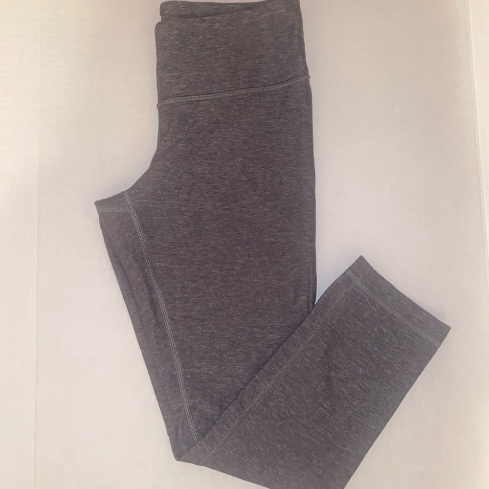 Lululemon cropped grey leggings